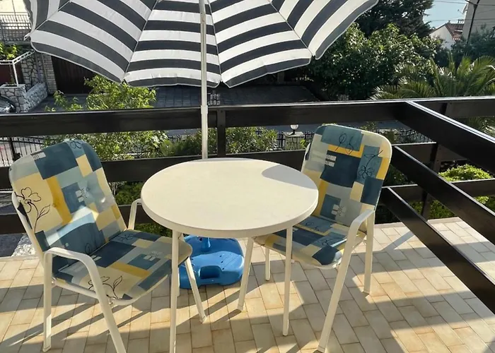 Sobe-sandra Lägenhet Dramalj